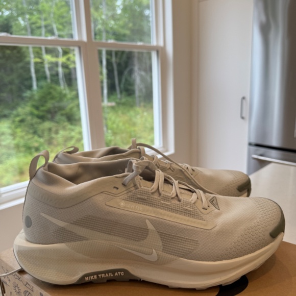 Nike Pegasus Trail 5 GORE-TEX Size 11 - Men's - Picture 2 of 4